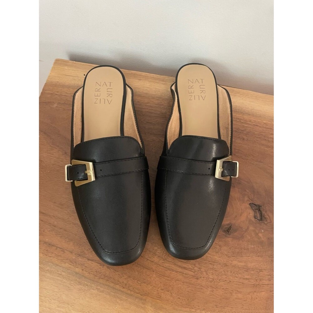 Naturalizer Womens Kayden Black Leather Slip-On Mules Gold Buckle Size 8